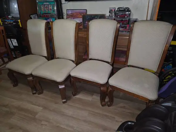 4 dinning chairs