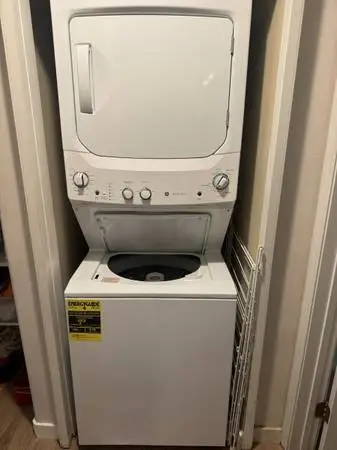 GE unitized washer/ dryer