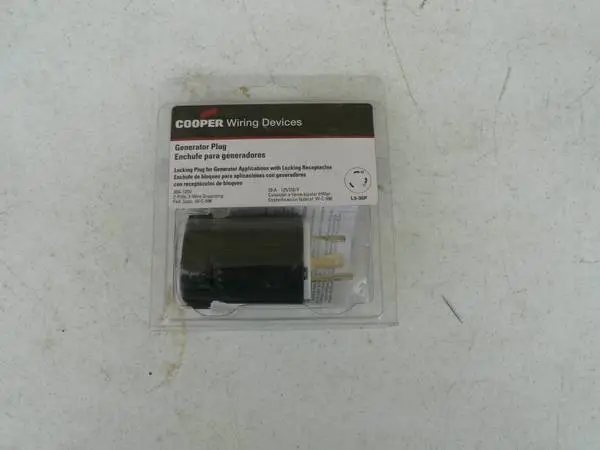 Cooper L5-30P, 30 Amp  125V NEMA Locking Male Plug