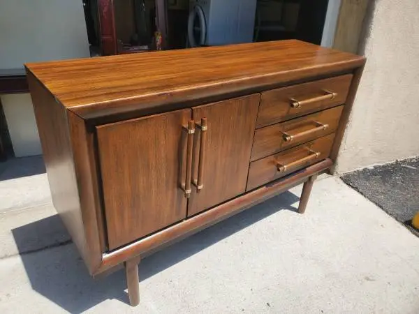 Mid Century credenza cabinet