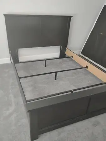 Ashley furniture queen size bed frame/complete