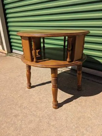 Mid Century Colonial Round Side Table