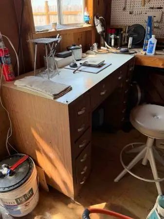 Jewelry/Hobby bench - old school