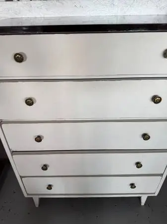 Chest drawer