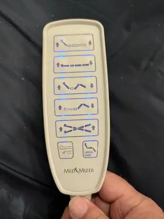 HOSPITAL BED WITH AIR COUSION