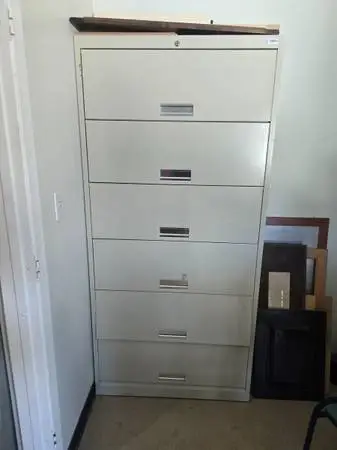 Hon Metal file cabinet- 6 drawers
