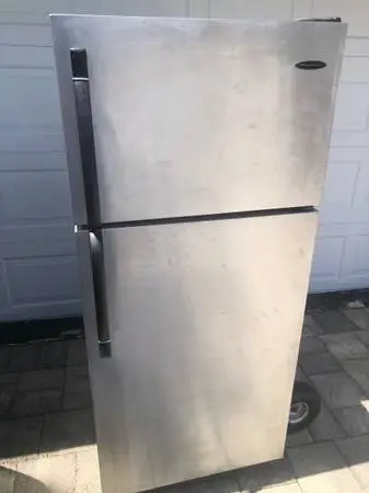 Refrigerator