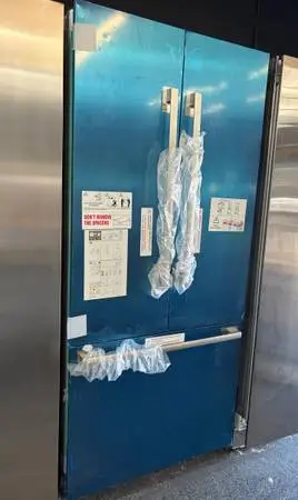 STAINLESS STEEL BUILT-IN REFRIGERATOR BENCHMARK SERIES