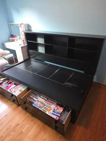 Nice daybed for sale