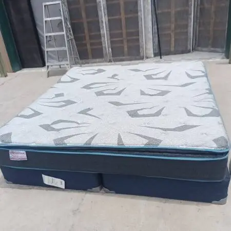 King pillowtop mattress and box spring