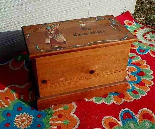 CHEST Storage Cedar Style Pilgrim Constantines Vintage Rustic Antique