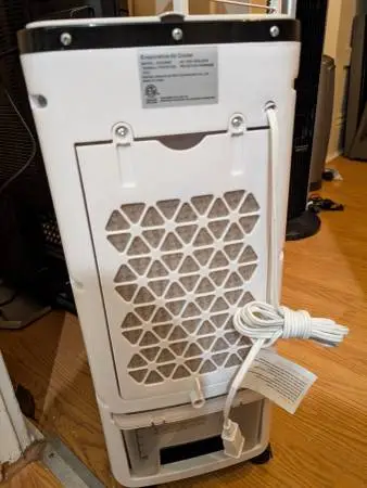Used Air purifiers, humidifiers, dehumidifier and Heaters
