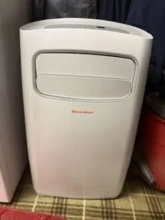 Portable Air Conditioner & Remote Control - Excellent Condition