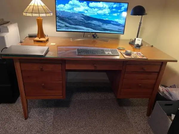 Amish Alamo Desk