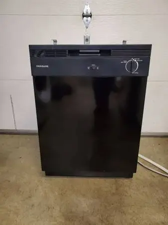 Frigidaire dishwasher (delivery available)