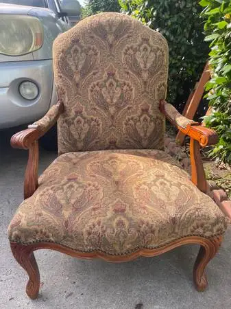 Used 2 Thomasville Armchairs