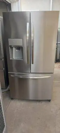 Frigidaire Stainless Refrigerator Bottom Freezer