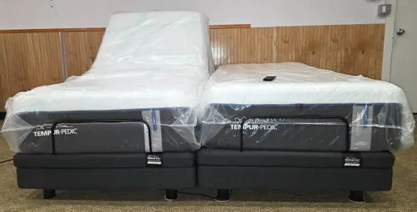 Split king Tempur-Pedic LuxeAdapt SOFT W/ Ergo Extend Bases(I DELIVER
