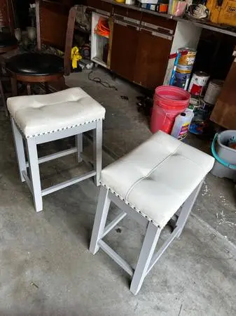 Bar stools counter height