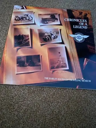 HARLEY DAVIDSON CHRONICLES OF A LEGEND THE TRAVELING MUSEUM