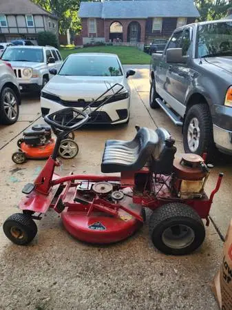 Snapper Riding Mower