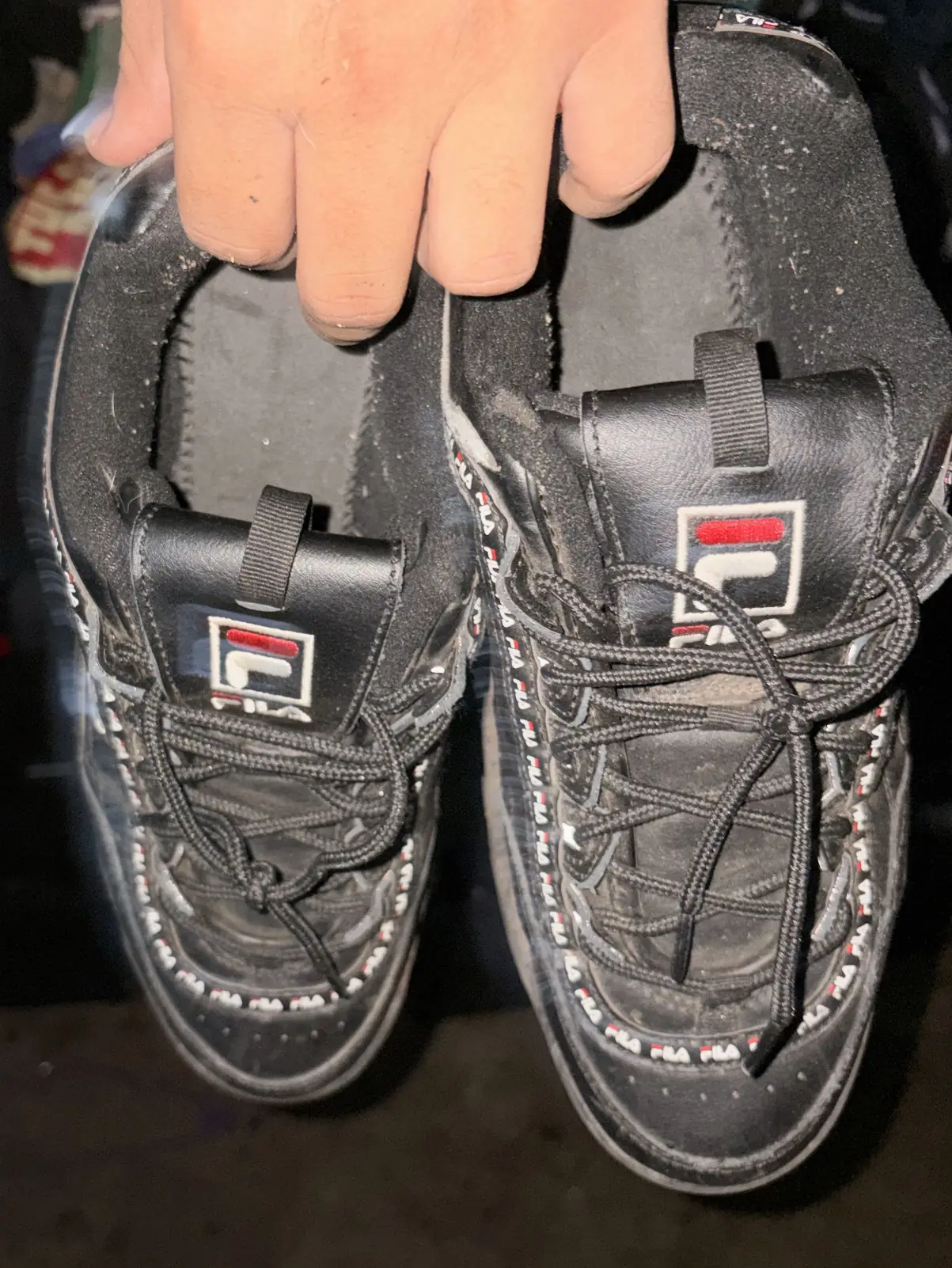 size 20 fila black shoes