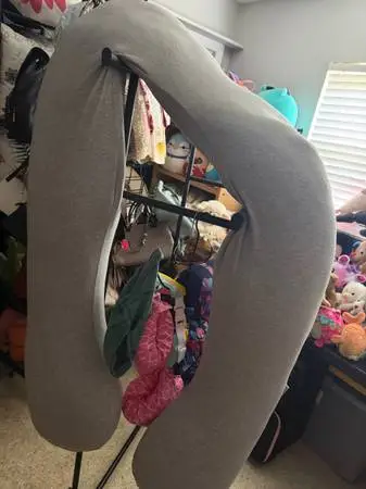 Pillow for the Comfort of a Pregnant 🤰 Women
