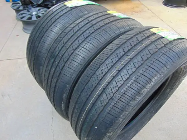 3 New Old Stock 265 65 17 Delinte DH7 SUV Tires 112H *Date 2015*