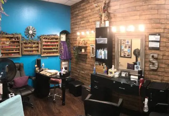 Hair Stylist - Esthetician - Lash Techs - Barbers