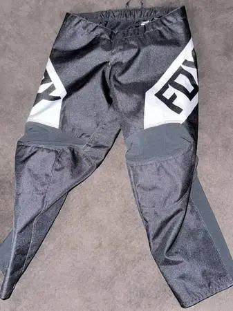 FOX 180 Racing Pants Youth Sz 5 Black White Padded Motocross ATV Off