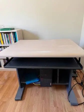 Two PC desks set in good condition