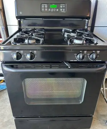 Black GE Gas Stove 30” Width