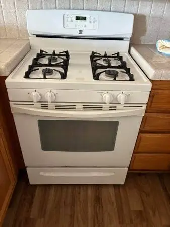 Stove for cooking delicious meals.text for 🚚 delivery