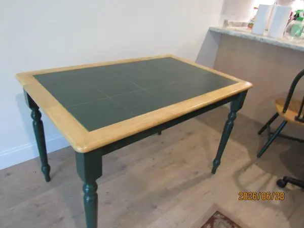 KITCHEN TABLE