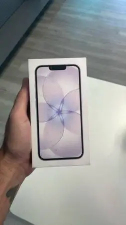 NEWW Iphone 17e