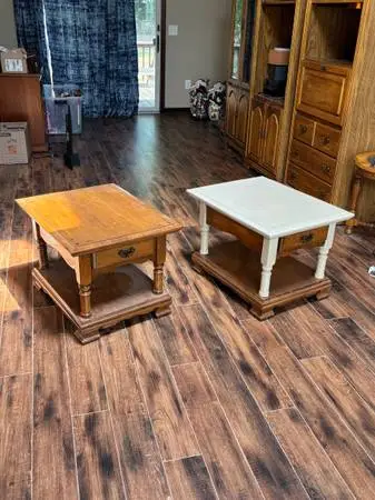 Pair Of Solid Maple Wood Sprague And Carlton 2-Tier Deep Side Tables