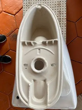 TOILET MARCA KOHLER, Usado como Nuevo