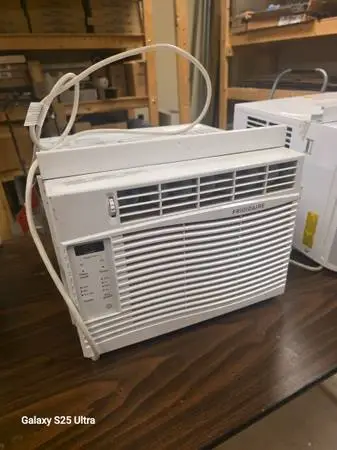 Frigidaire air conditioner (2) ac units