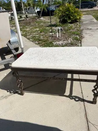 Pompeii aluminum patio coffee table