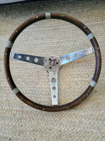 ★Grant Classic Wood Steering Wheel 15” (with quick release adapter)