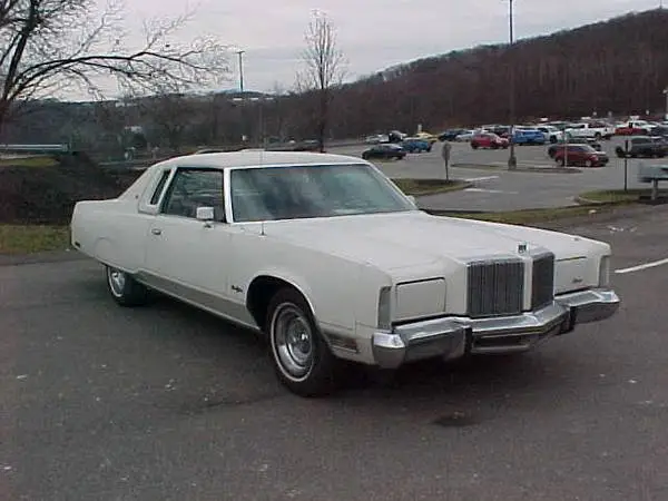 1978 Chrysler New Yorker COUPE in excellent condition with 90,000 mile