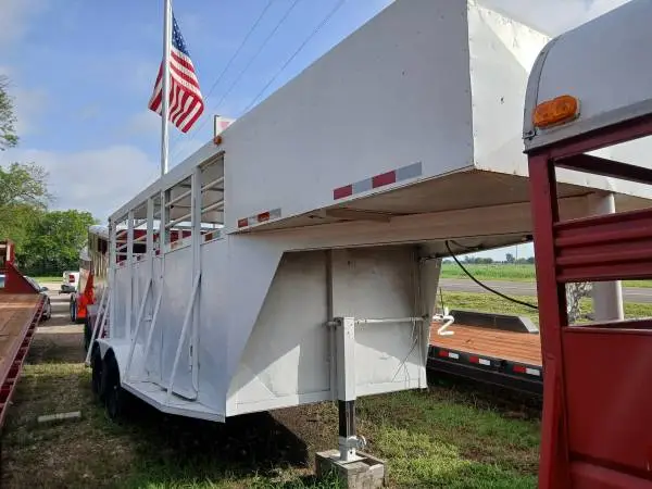 16 ft stock trailer