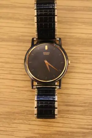 SEIKO MENS QUARTZ WATCH