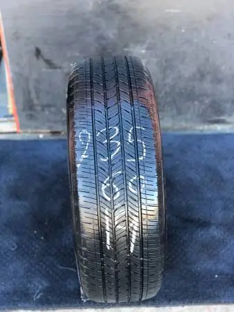 235/60/19 USED TIRE BRIDGESTONE ONLY ONE TIRE