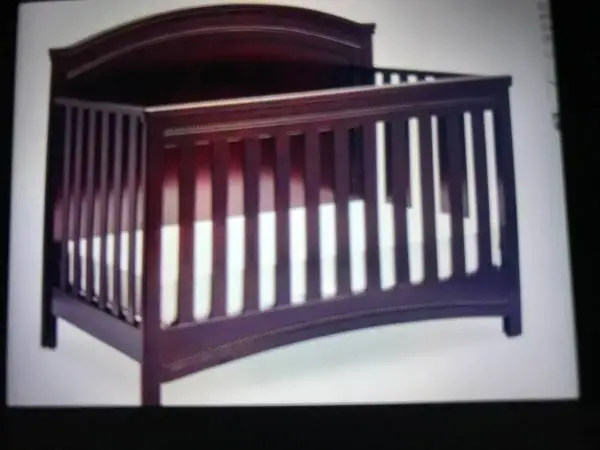 Simmons 4 in one baby crib