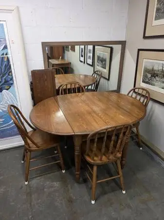 Dark Oak Wood Drop Leaf Table with 4 Chairs & 3 Leaves #525-1