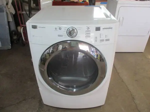 Maytag Electric Dryer  Very Nice  ** Just Serviced **