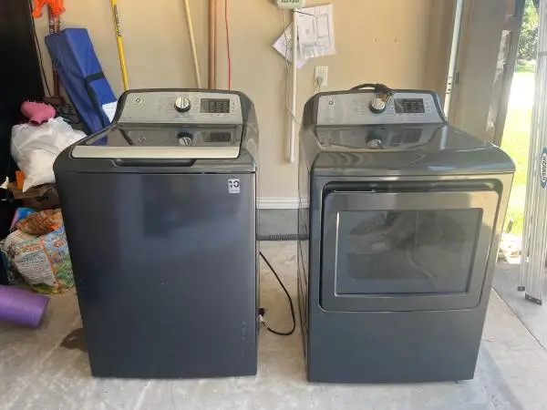 GE Matching Washer & Dryer Set
