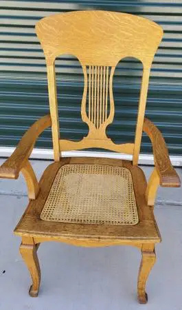 Beautiful Antique Oak Captains Chair