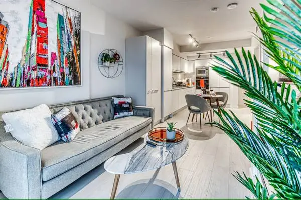 Furnished 1Bed Condo Olympic Village with Free Wifi, Park & Utilities
